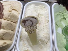 -MADO冰淇淋咖啡馆(淘金店)