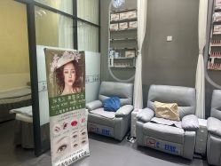 -进巍美甲美睫