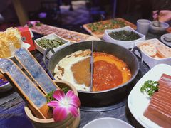 -热火朝天鲜切牛肉火锅(南强街巷店)