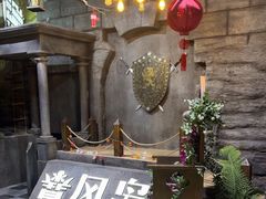 -暴风岛沉浸式体验馆(百联世纪店)