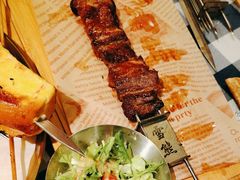 -雪熊哈尔滨烧烤·精酿啤酒·砂锅(中央胜境店)