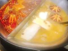 红颜花胶鸡锅-湊湊火锅·茶憩(杭州湖滨银泰in77店)