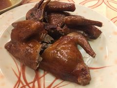 红烧乳鸽-吉莲利苑海鲜酒家(珠海拱北28年老字号店)
