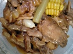 -多嘴超级肉蟹煲(中街恒隆故宫店)