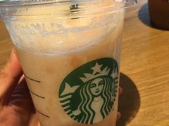 -星巴克(西藏路店)