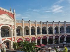 -佛罗伦萨小镇广佛名品奥特莱斯(疏港路店)