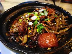 干豇豆红烧肉-十吉老砂锅(天生丽街生活馆店)