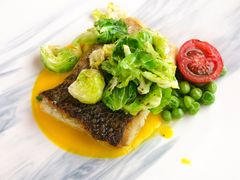 盘煎海鲈鱼-Kathleen's Waitan 凯圣琳江景西餐厅(外滩店)