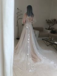 -LaMousse婚纱买手店