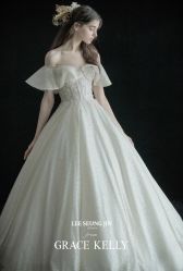 点击看大图 -GRACE KELLY婚纱与礼服(北京店)
