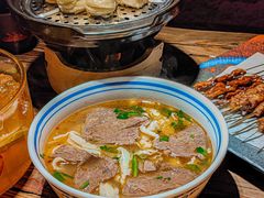 -破瓦寒窑·地摊烤羊排