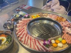 -哈哈碳都·牛肋条无限自助烤肉(台江万达店)