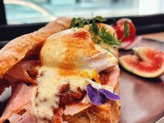 -théATRE茶聚场·餐厅(环球金融中心店)