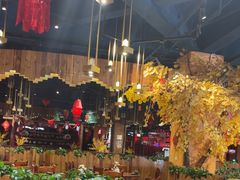 -老滇山寨•云南特色菜•地方菜•民族风情歌舞表演(金碧店)