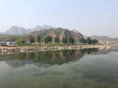 -百里峡七彩艺术小镇