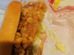 麦辣鸡腿堡麦乐鸡餐-麦当劳(欢乐谷店)