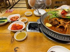 -喇喇排骨火锅·传统韩式脊骨汤(望京西园总店)
