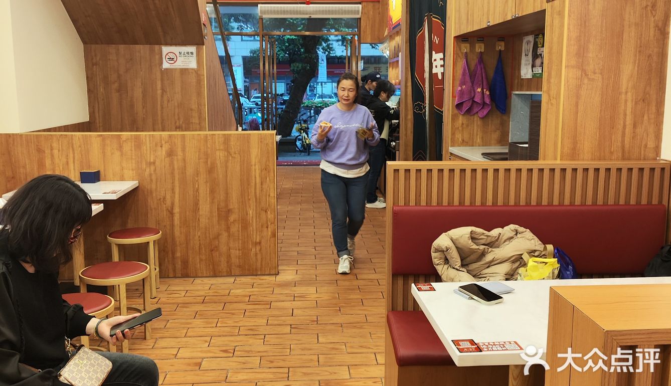 菜品新鲜出炉，价格优惠25.8起步「深圳市」来中英街