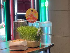 -海底捞火锅鲜切牛肉主题店(长寿路店)