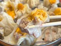 蛋黄鲜肉烧麦-真真鲜馄饨店(启蒙路店)