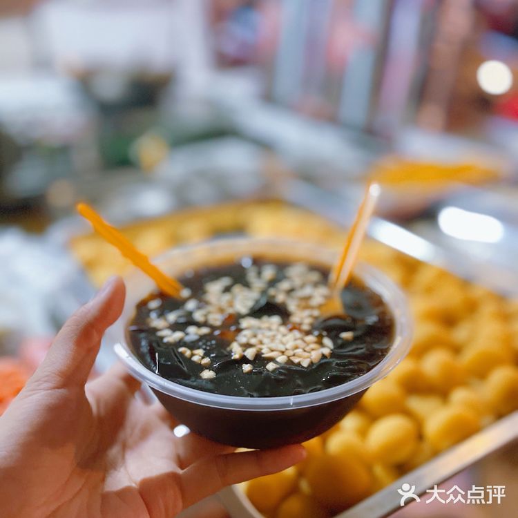 夜宵的快乐|郡花面旁的小餐车