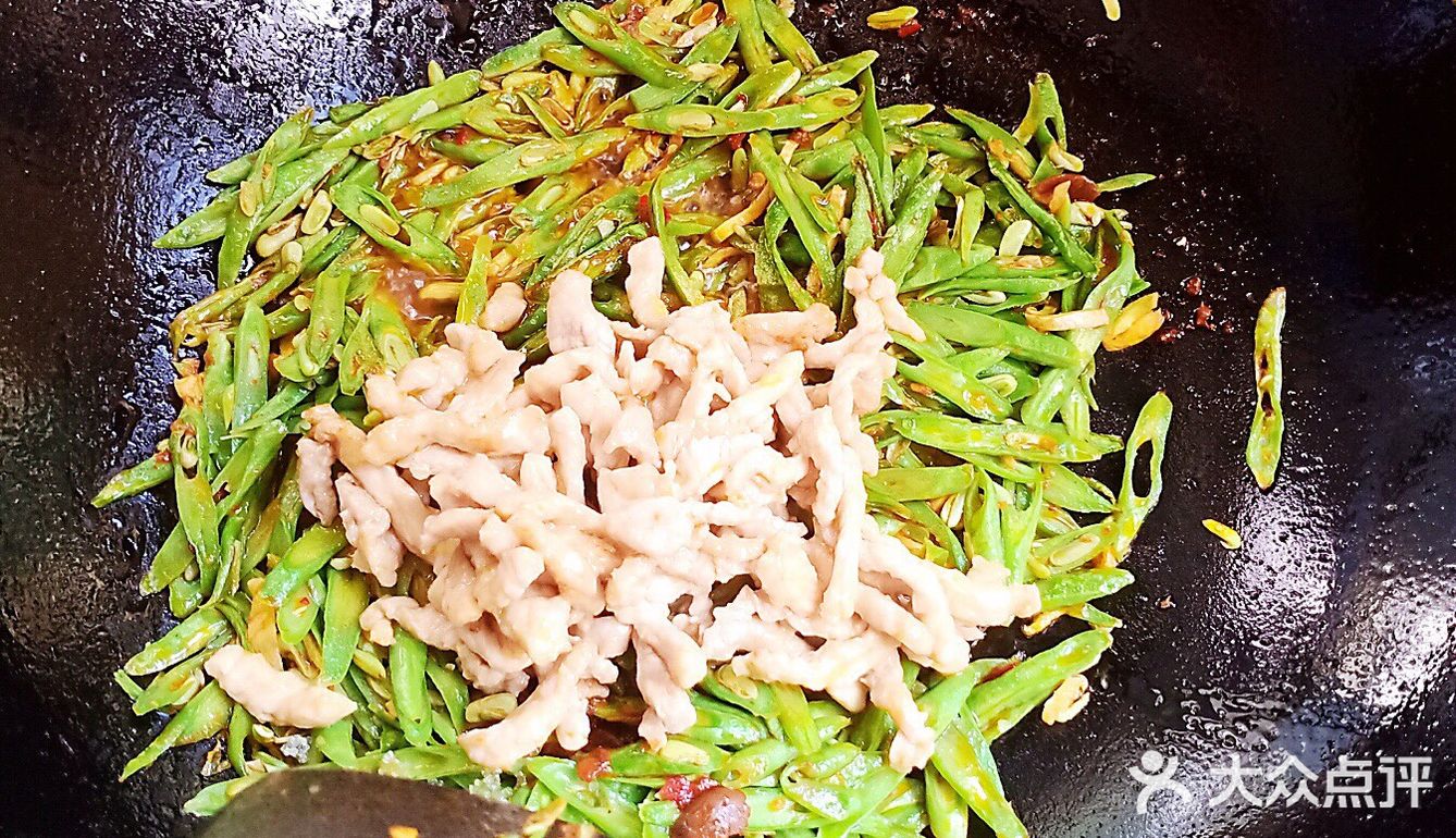会变形的豆角丝碰撞好吃肉肉