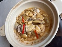 砂锅上汤酸姜文昌鸡-炳胜品味(海印总店)