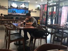 大堂-李先生牛肉面大王(合肥火车站出站口店)