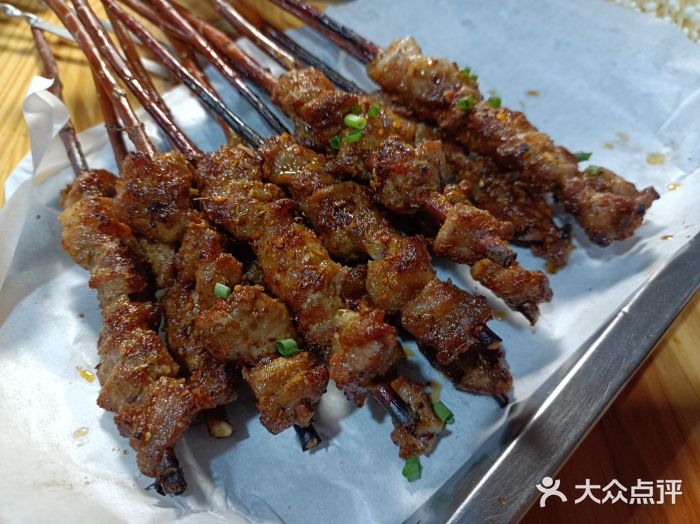 小四川特色烤鱼(新城总店)红柳羊肉串图片