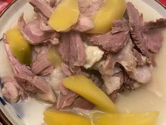 伊犁清炖羊羔肉-一个勺子新疆锡伯主题私房菜(红墙巷49号院店)