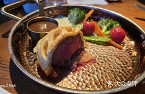 four11 Classic Wellington Steak