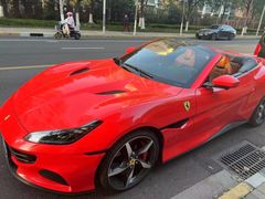 -富君租车(外滩店)