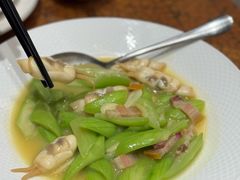 丝瓜咸肉蛏子-寻鲜记·东海味·经典甬菜(宁波开元名都大酒店)