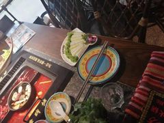 -老牌坊云南鱼豆花火锅(哈西万达店)