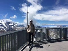 -希尔特峰