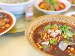 -茅屋大酒店