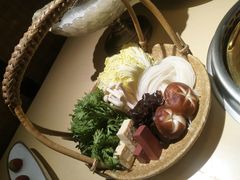 -余欢领鲜火锅(新街口店)