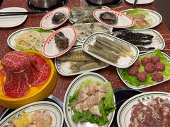 -四囍码头海鲜烧烤自助火锅(外滩南京东路悦荟广场店)