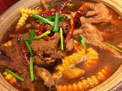 砂锅脱骨凤爪-山四砂锅(太原钟楼街店)