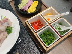 -得意咚瓜·顺德鱼生·冬瓜火锅(深圳首店)