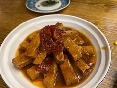 村长老豆腐-乡村馕坑肉·烧烤·新疆菜·本地人更爱吃(阿勒泰首店)