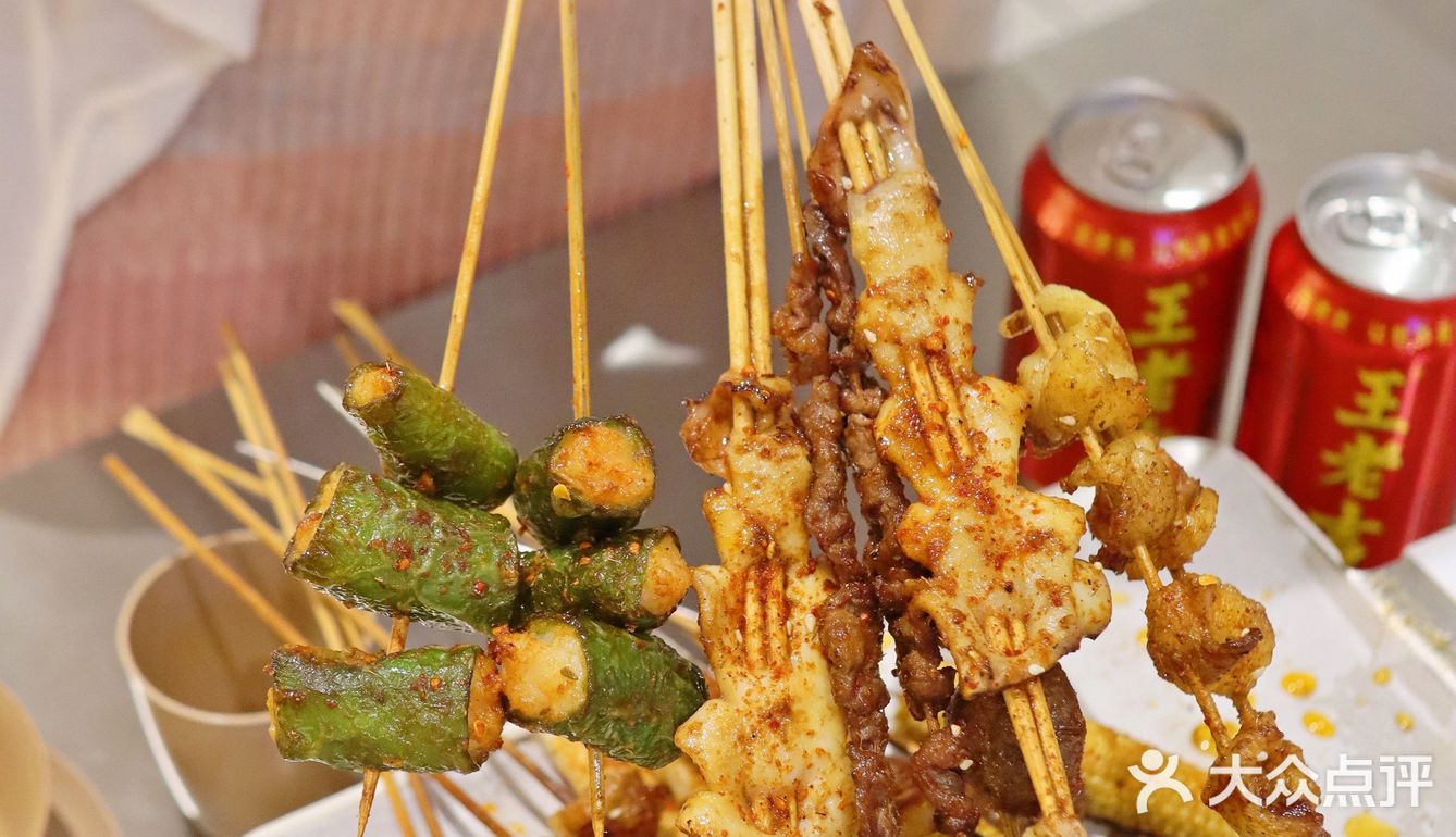 宵夜好去处|氛围感满满的地摊烧烤🍢