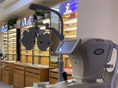 -优医视平价眼镜超市蔡司依视路折扣(小马厂店)