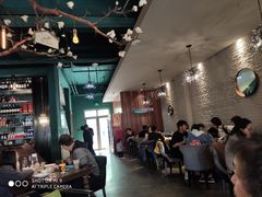 大堂-梧桐树下(云锦世家店)
