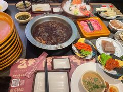 -牛YO寿喜烧·铁板烧和牛火锅自助(市府恒隆店)