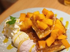 芒果华夫饼-Lia Cafe Bar Restaurant松山咖啡屋