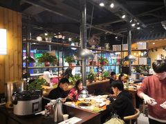 大堂-万兴佳烤肉·长白山老味道(东岸里店)
