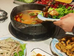 -贵府酸汤牛肉火锅·贵州老字号(飞山街店)