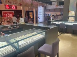 -周大福CHOW TAI FOOK(宝山苏宁易购店)