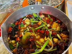 -兄弟小串(华新·名筑店)